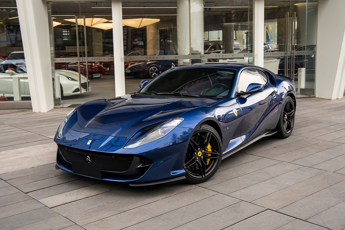 求购 法拉利 812